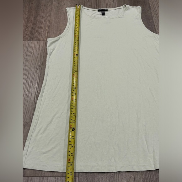 EILEEN FISHER Size Medium Crew Neck Tank Top Viscose Green Lightweight Women - Picture 7 of 9